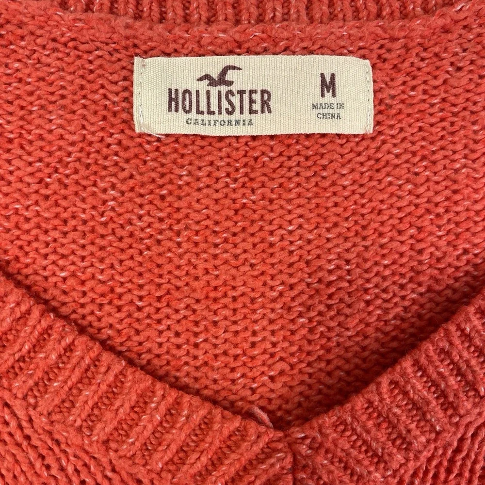 Hollister Women's Medium V-Neck Sweater Coral Long Sleeve Knit Pullover Logo